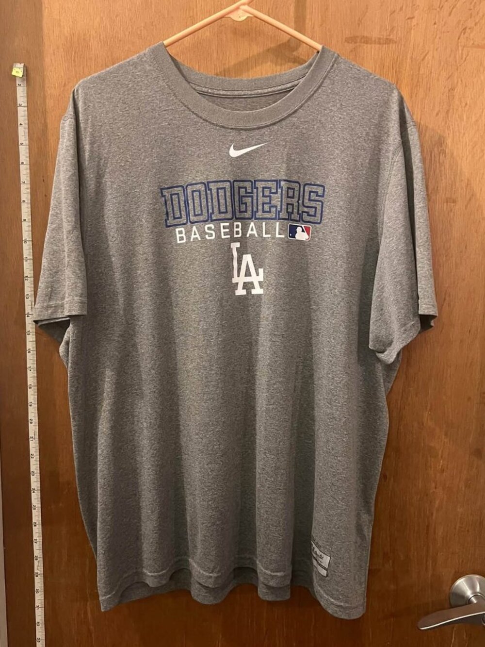 Size XL - LA Dodgers - Short Sleeve Gray Promotional Shirt